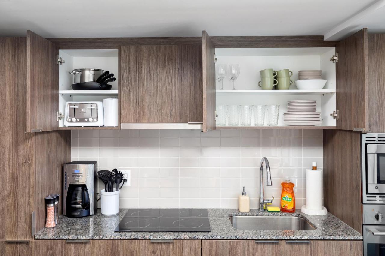 Apartmán Upscale & Modern 2Bd + Den 2Ba Heart Of Downtown! Toronto Exteriér fotografie